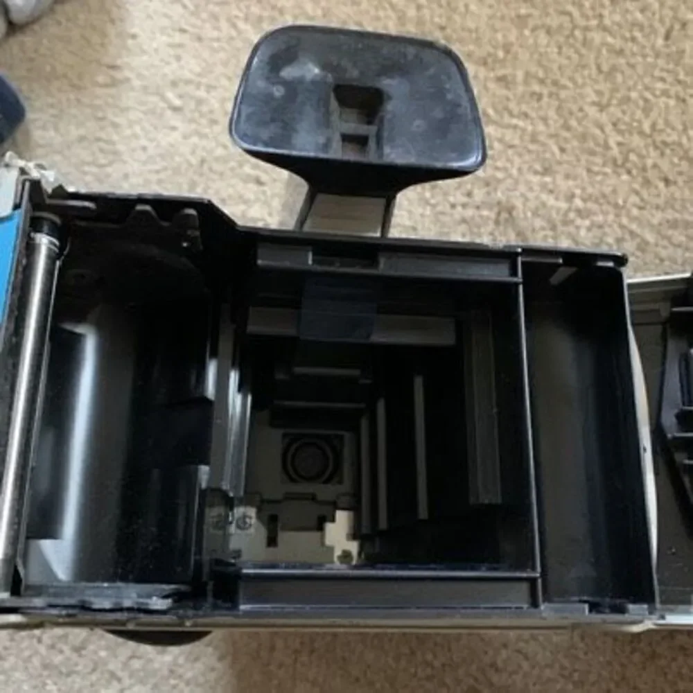 Polaroid Swinger Sentinel Land Camera *Not Tested *